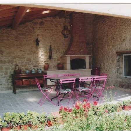 clos des hirondelles Jau-Dignac-et-Loirac Extérieur photo